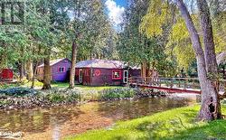 8819 9 COUNTY ROAD  Clearview, ON L0M 1G0