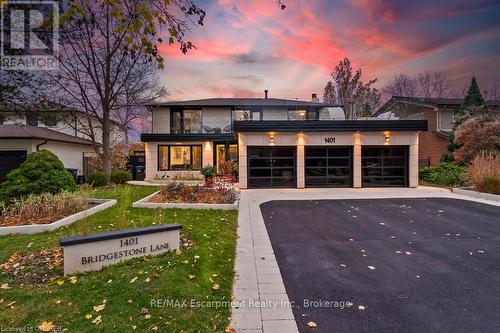 1401 Bridgestone Lane, Mississauga (Clarkson), ON - Outdoor With Facade