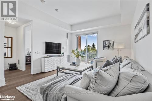 509 - 1 Hume Street, Collingwood, ON - Indoor Photo Showing Living Room