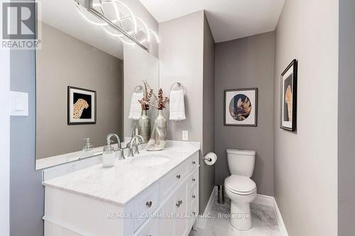 2182 Maplewood Drive, Burlington, ON - Indoor Photo Showing Bathroom