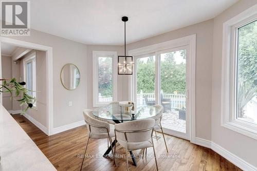 2182 Maplewood Drive, Burlington, ON - Indoor Photo Showing Dining Room