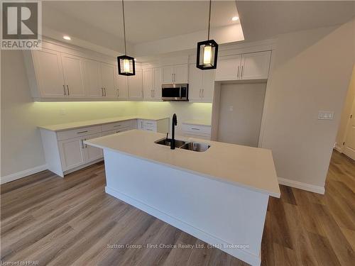 549 Albert Street, South Huron (Exeter), ON - Indoor Photo Showing Kitchen With Double Sink