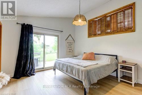 9811 Creek Road, Minto, ON - Indoor Photo Showing Bedroom