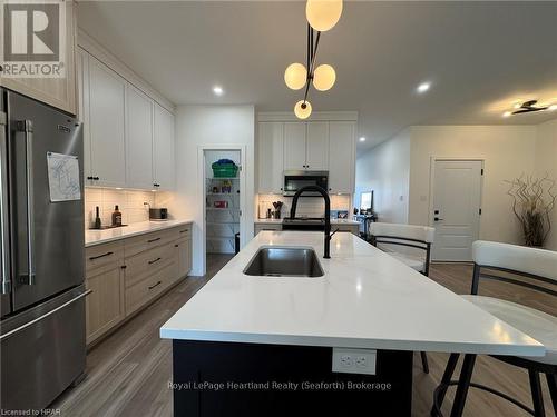 16 Silver Creek Road, Huron East (Seaforth), ON - Indoor Photo Showing Kitchen With Stainless Steel Kitchen With Upgraded Kitchen