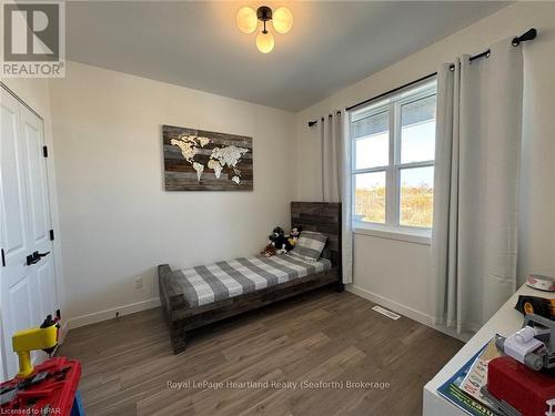 16 Silver Creek Road, Huron East (Seaforth), ON - Indoor Photo Showing Bedroom