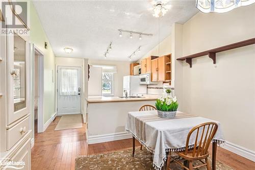 10 - 140 Albert Street, Collingwood, ON - Indoor Photo Showing Dining Room