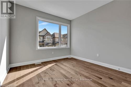 3307 Harasym Trail, Oakville (1012 - Nw Northwest), ON - Indoor Photo Showing Other Room