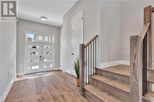 3307 Harasym Trail, Oakville (1012 - Nw Northwest), ON - Indoor Photo Showing Other Room