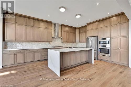 3307 Harasym Trail, Oakville (1012 - Nw Northwest), ON - Indoor Photo Showing Kitchen With Upgraded Kitchen