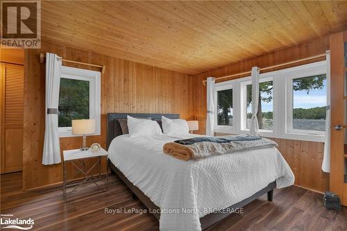 1433 South Horn Lake Road, Ryerson, ON - Indoor Photo Showing Bedroom