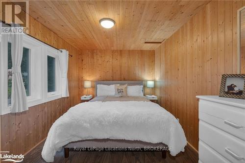 1433 South Horn Lake Road, Ryerson, ON - Indoor Photo Showing Bedroom