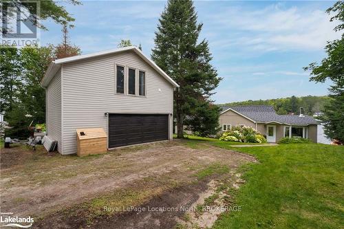 1433 South Horn Lake Road, Ryerson, ON - Outdoor