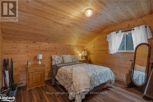 1433 South Horn Lake Road, Ryerson, ON - Indoor Photo Showing Bedroom