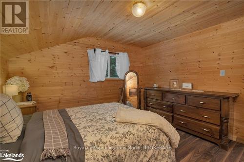 1433 South Horn Lake Road, Ryerson, ON - Indoor Photo Showing Bedroom