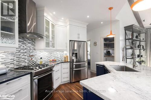 110 Landry Lane, Blue Mountains (Thornbury), ON - Indoor Photo Showing Kitchen With Upgraded Kitchen