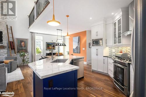 110 Landry Lane, Blue Mountains (Thornbury), ON - Indoor Photo Showing Kitchen With Upgraded Kitchen