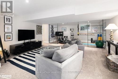 110 Landry Lane, Blue Mountains (Thornbury), ON - Indoor Photo Showing Living Room