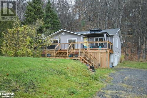 1922 Highway 141, Muskoka Lakes (Watt), ON - Outdoor With Deck Patio Veranda