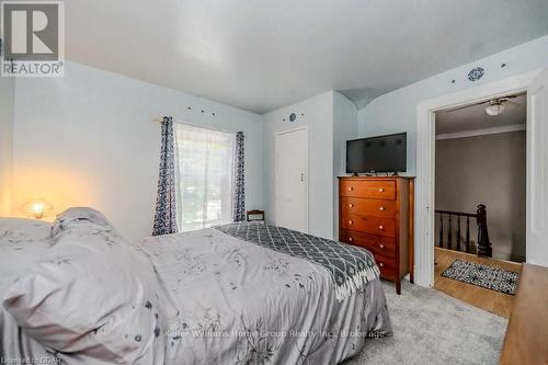 227 Eagle Street S, Cambridge, ON - Indoor Photo Showing Bedroom