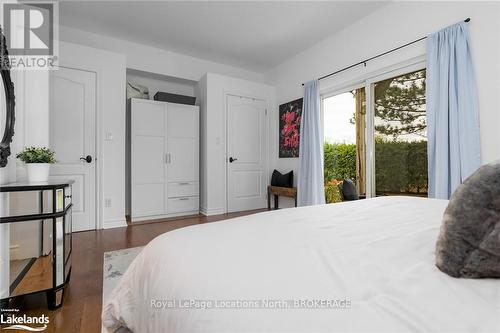 3 - 110 Kellie'S Way, Blue Mountains (Blue Mountain Resort Area), ON - Indoor Photo Showing Bedroom