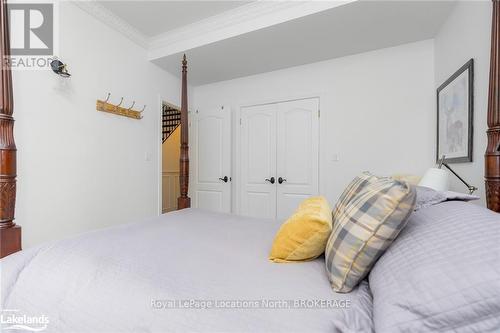 3 - 110 Kellie'S Way, Blue Mountains (Blue Mountain Resort Area), ON - Indoor Photo Showing Bedroom