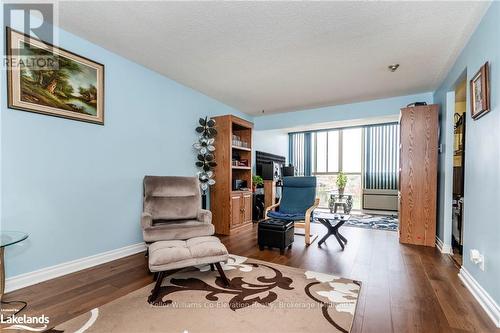 614 - 41 Markbrook Lane, Toronto (Mount Olive-Silverstone-Jamestown), ON - Indoor Photo Showing Other Room