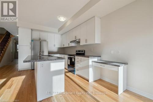 1396 National, Burlington (Tyandaga), ON - Indoor Photo Showing Kitchen With Upgraded Kitchen