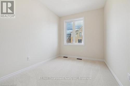 1396 National, Burlington (Tyandaga), ON - Indoor Photo Showing Other Room