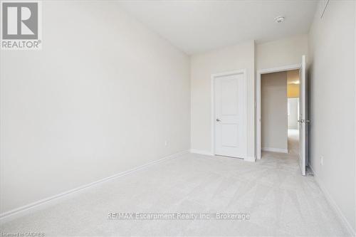 1396 National, Burlington (Tyandaga), ON - Indoor Photo Showing Other Room