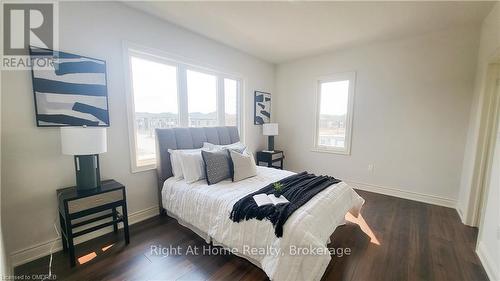 466 Humphrey Street, Hamilton (Waterdown), ON - Indoor Photo Showing Bedroom