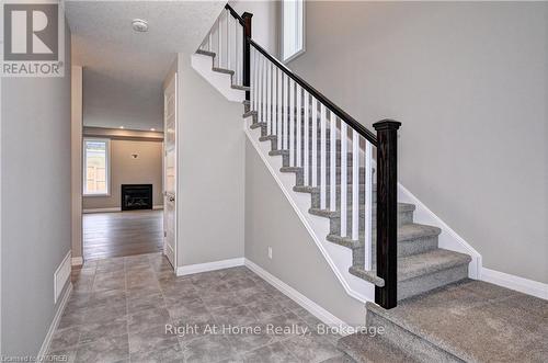 442 Westhaven Street, Waterloo, ON - Indoor Photo Showing Other Room