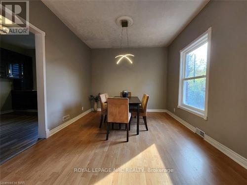 4848 Second Avenue, Niagara Falls (211 - Cherrywood), ON - Indoor Photo Showing Dining Room