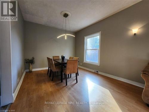 4848 Second Avenue, Niagara Falls (211 - Cherrywood), ON - Indoor Photo Showing Dining Room