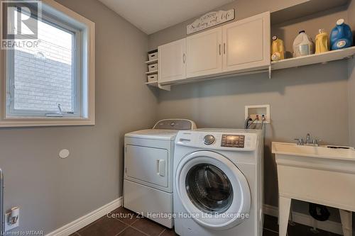 531 Champlain Avenue, Woodstock (Woodstock - South), ON - Indoor Photo Showing Laundry Room