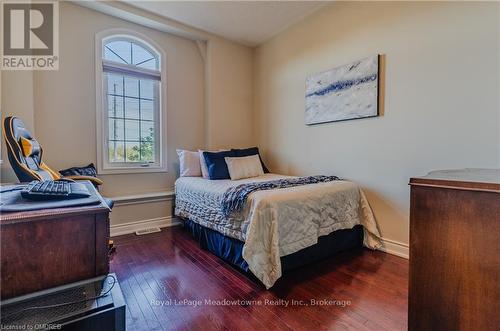 29 Premium Way, Mississauga (Cooksville), ON - Indoor Photo Showing Bedroom