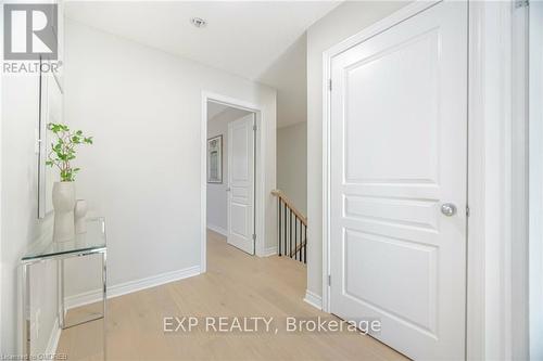 5064 Mercer, Burlington (Appleby), ON - Indoor Photo Showing Other Room