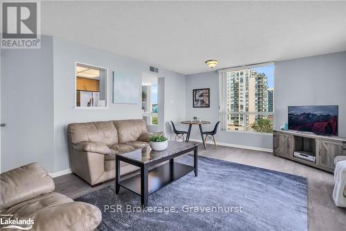 809 - 75 Ellen Street, Barrie (City Centre), ON - Indoor Photo Showing Living Room