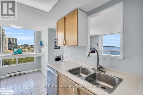 809 - 75 Ellen Street, Barrie (City Centre), ON - Indoor Photo Showing Kitchen With Double Sink