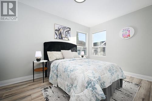 582 Roxborough Avenue, Hamilton, ON - Indoor Photo Showing Bedroom