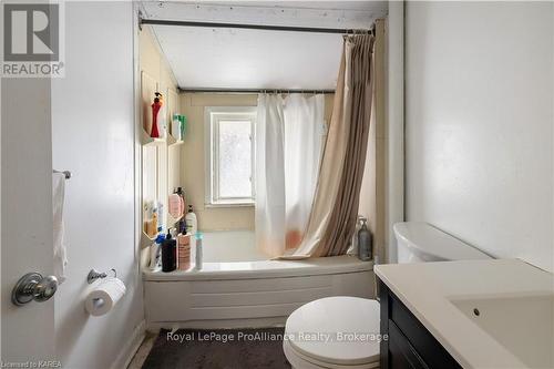 242 Colborne Street, Kingston (East Of Sir John A. Blvd), ON - Indoor Photo Showing Bathroom