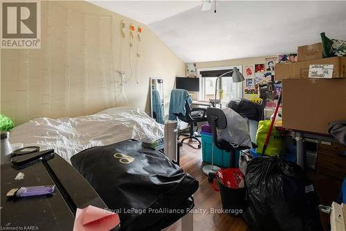 242 Colborne Street, Kingston (East Of Sir John A. Blvd), ON - Indoor Photo Showing Bedroom