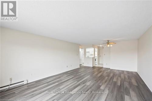 605 - 14 Greenview Drive, Kingston (Central City West), ON - Indoor Photo Showing Other Room