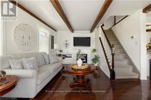 4068 County Road 29, Elizabethtown-Kitley, ON - Indoor Photo Showing Living Room