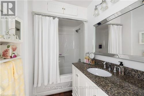 4068 County Road 29, Elizabethtown-Kitley, ON - Indoor Photo Showing Bathroom