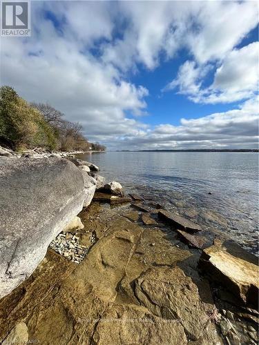 Pt Lt 9-10 Henderson Lane, Frontenac Islands (The Islands), ON 