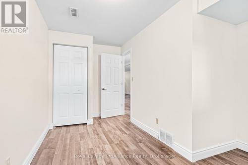 1470 Montreal Street, Kingston (Rideau), ON - Indoor Photo Showing Other Room