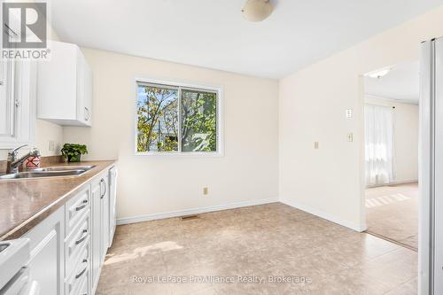 1470 Montreal Street, Kingston (Rideau), ON - Indoor Photo Showing Kitchen With Double Sink