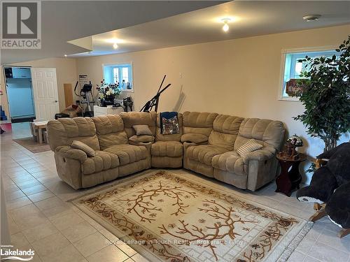 37 Tamerack Avenue, West Nipissing / Nipissing Ouest, ON - Indoor Photo Showing Living Room