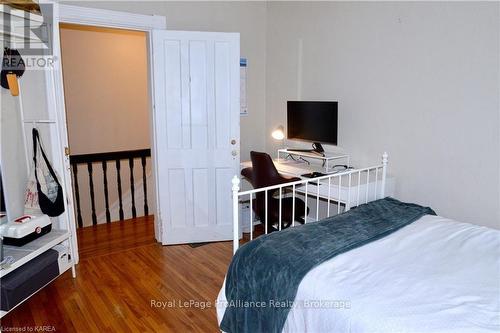 368 Alfred Street, Kingston (East Of Sir John A. Blvd), ON - Indoor Photo Showing Bedroom