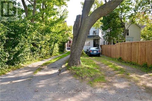 368 Alfred Street, Kingston (East Of Sir John A. Blvd), ON - Outdoor